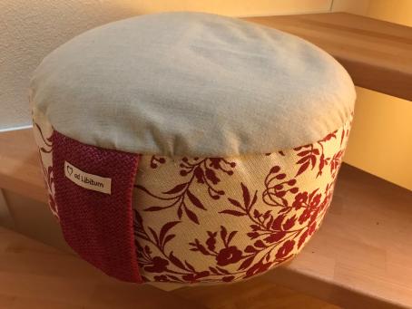  "Akzeptieren" Meditationskissen mit Dinkelspelzfüllung