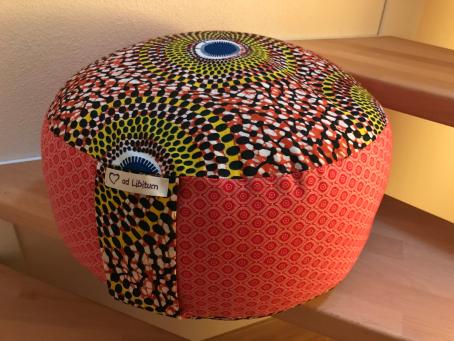 "Herzensweg" Bodenkissen mit Dinkelspelzfüllung "VERKAUFT"